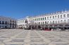 La Plaza de Espana de Llerena con su pavimento de dibujos y los portales de arcos