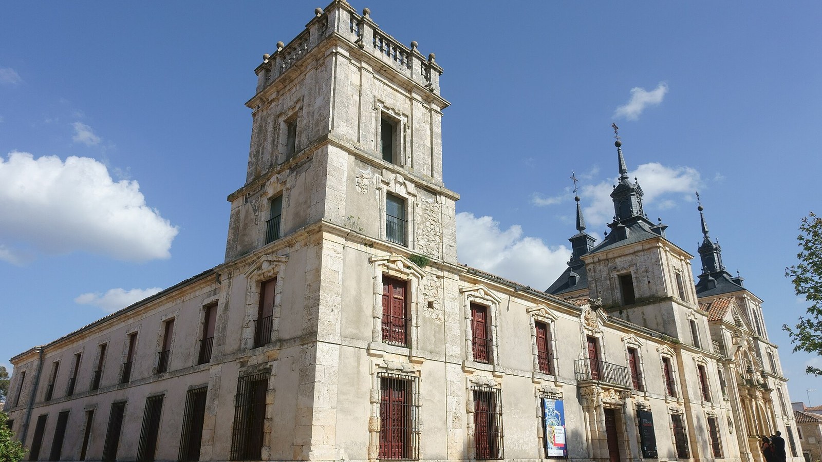 El palacio de Goyeneche y la iglesia de San Francisco Javier en Nuevo Baztán